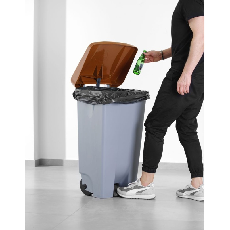 Prügikonteineri kaas, pruun