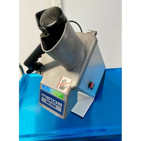 Juurviljapurustaja Metos RG-100