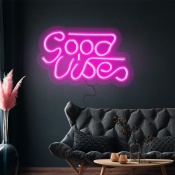 LED-sign "GOOD VIBES"