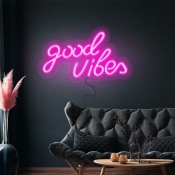 Светодиодная вывеска "GOOD VIBES"