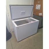 NEW Freezer chest 282 L, with cosmetic defects
