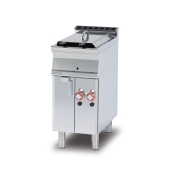 Gas Fryer 8+8 lts - 2 pans cm. 15x35x36h 2 baskets cm. 12x30x15h.  Sieve and lid for pan. 2 drip trays with sieves. Production: 12 kg/h (included 1 Head end filler strip mod.TPA-7)