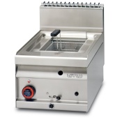 Gas fryer - Tank capacity 10 lts. cm.22x35x25h Basket cm. 20x30x10h - Production: 10 kg/h