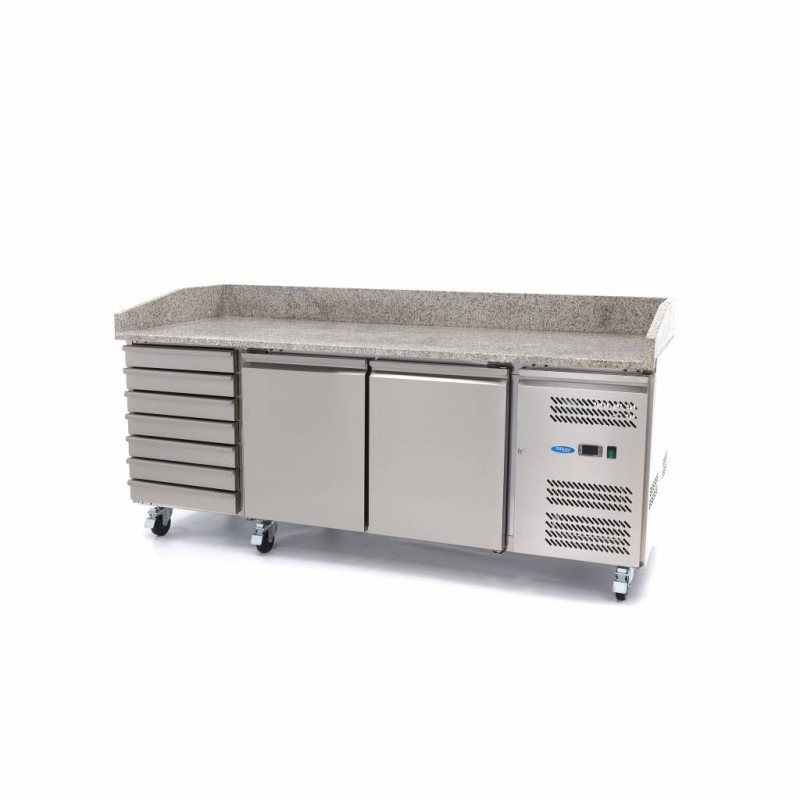 Pizza cooling tables